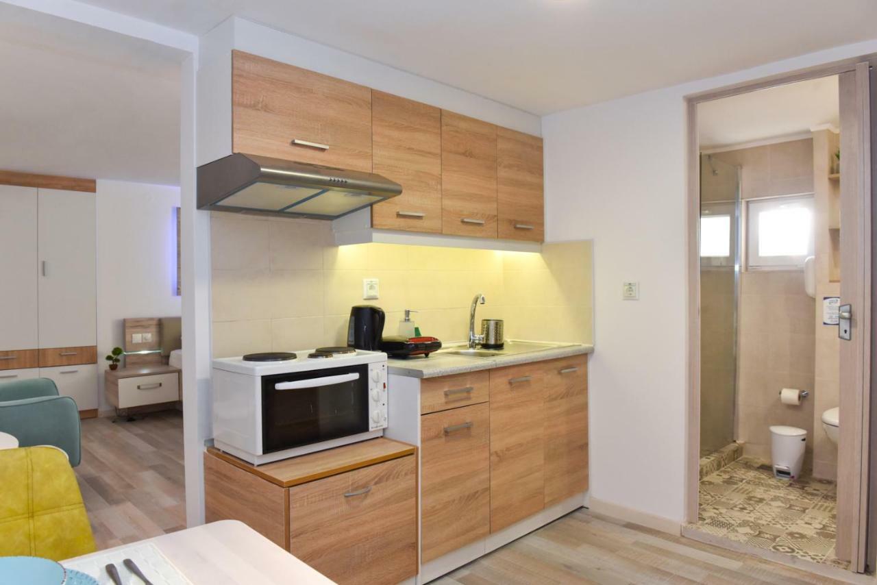 La Perla Apartments カラマタ エクステリア 写真